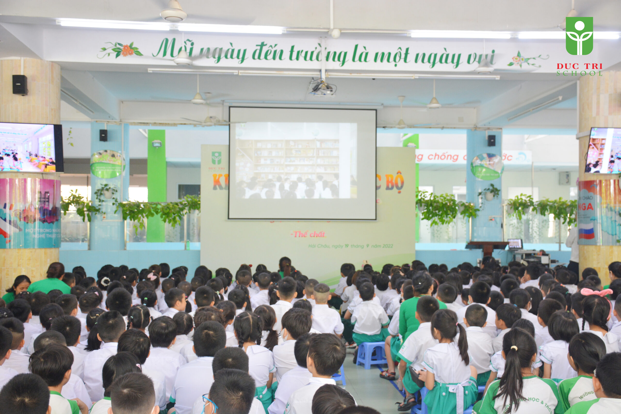 khai mạc các câu lạc bộ