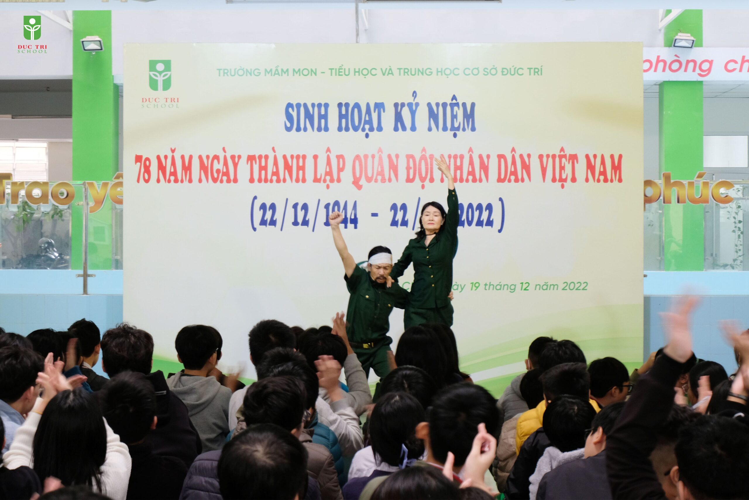 hanh trinh ve nguon 3