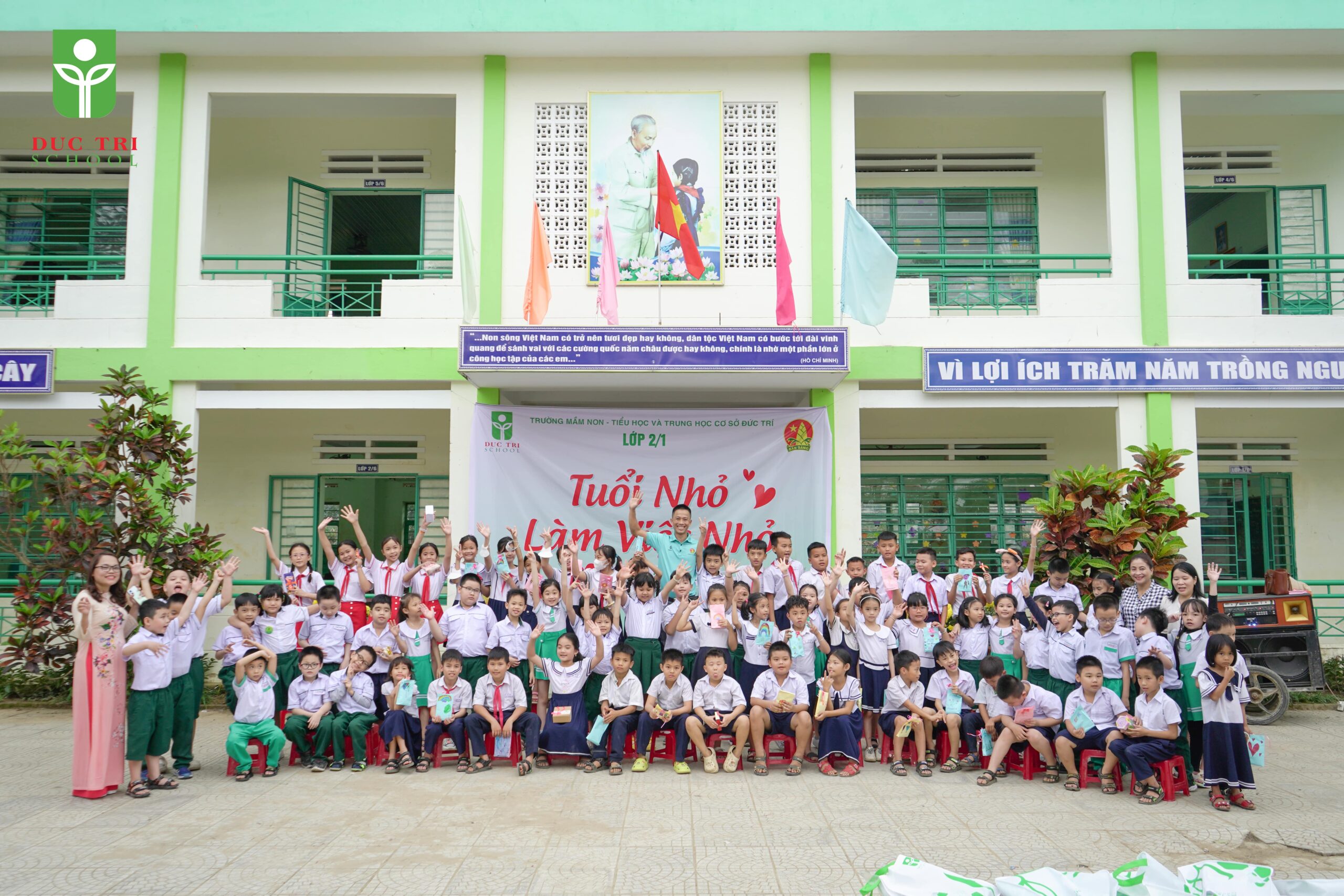 Chương trình tuổi nhỏ làm việc nhỏ của lớp 2/1 tại Trường Tiểu học Hòa Liên