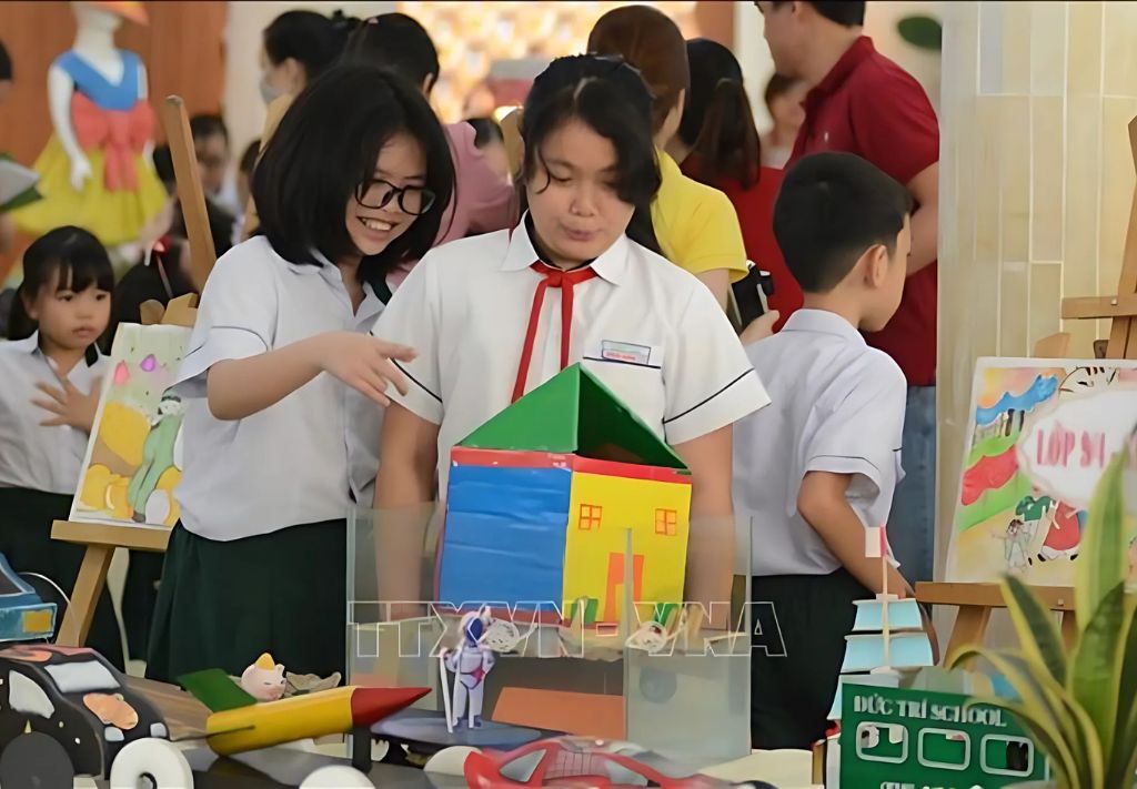 Đổi mới tổ chức hoạt động ngoại khóa, tạo hứng thú cho học sinh