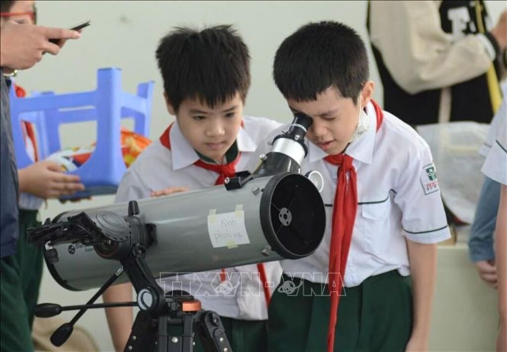 Đổi mới tổ chức hoạt động ngoại khóa, tạo hứng thú cho học sinh