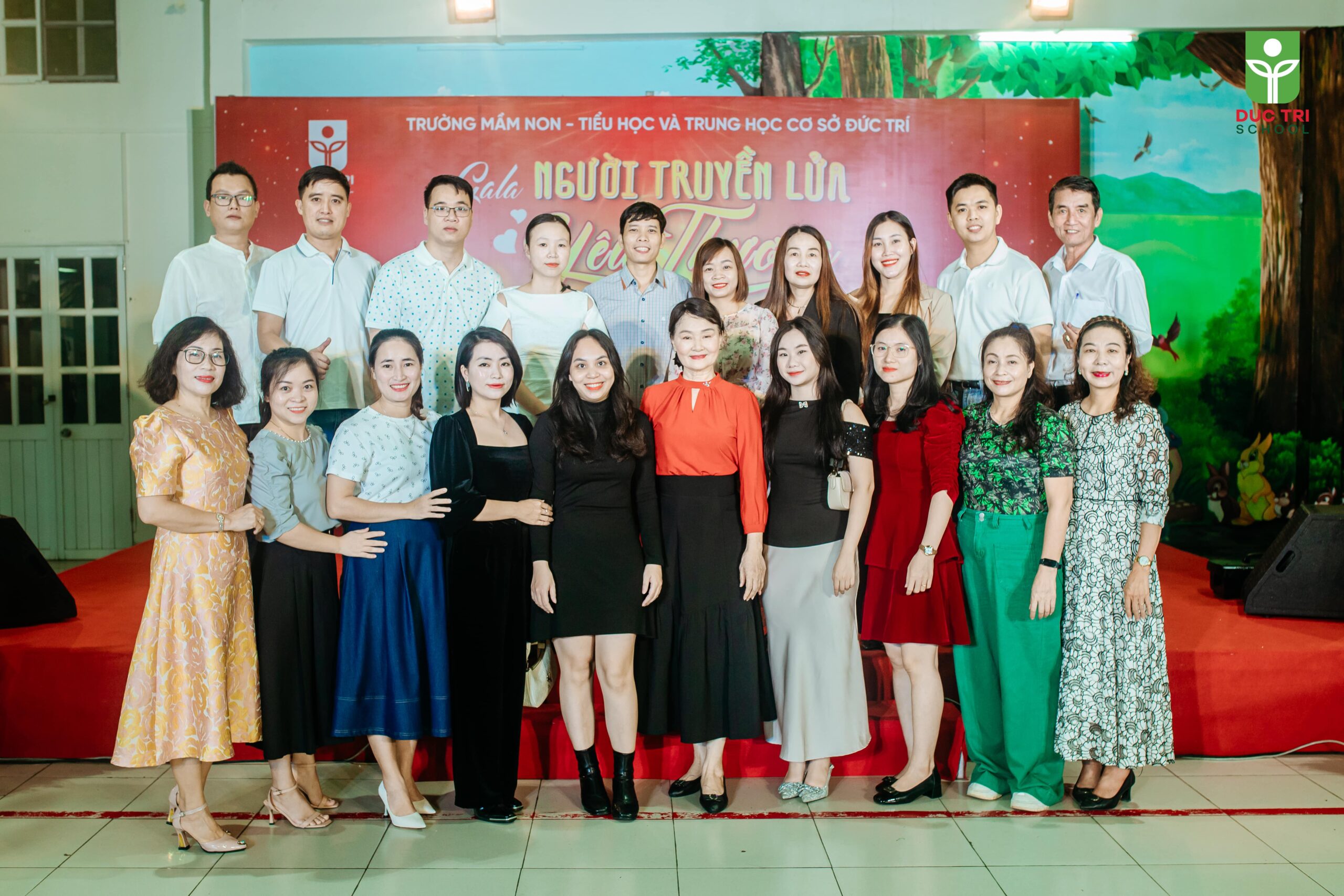 Nhung-nguoi-thay-hanh-phuc