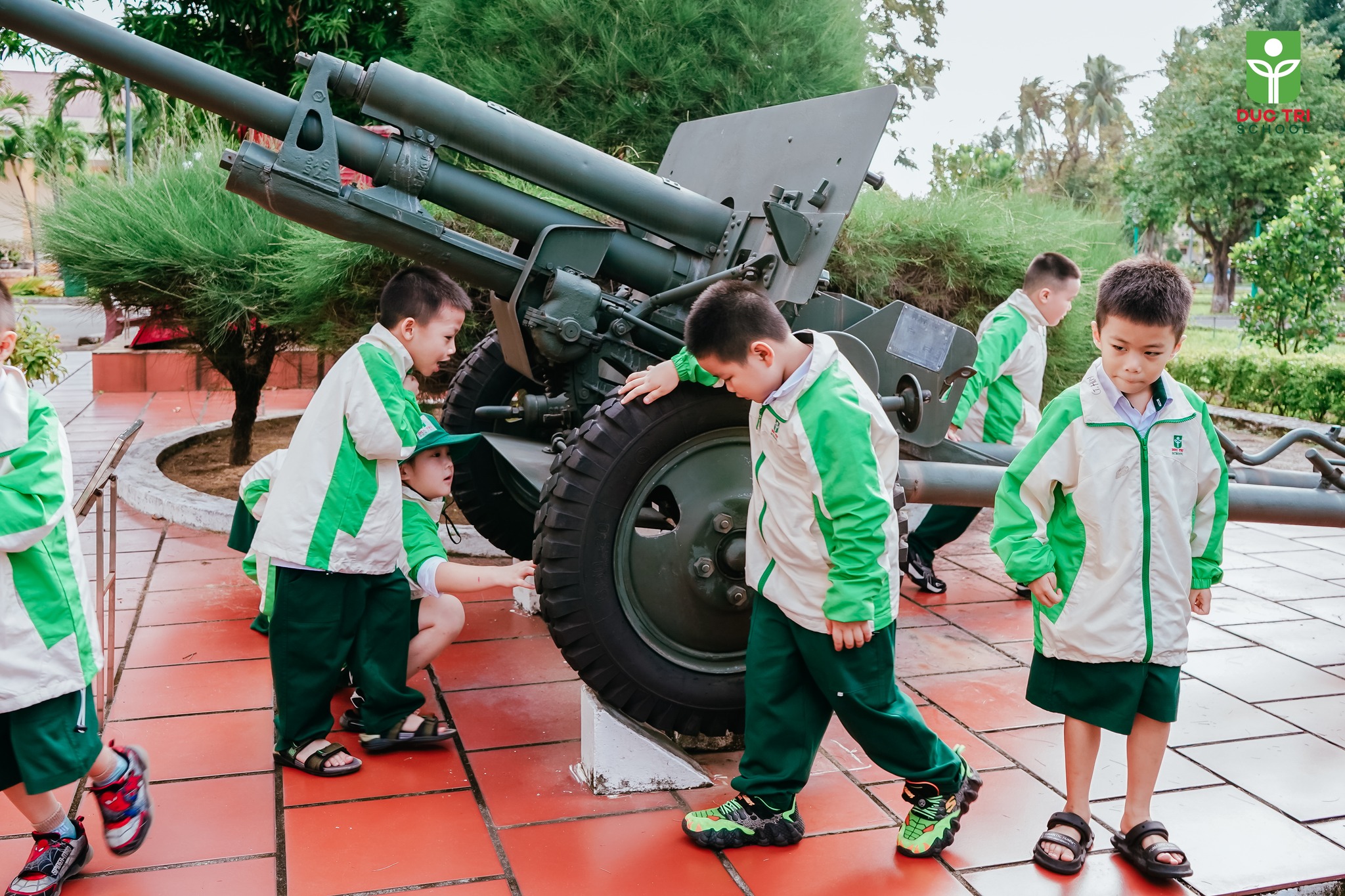 5 tiêu chí vàng giúp ba mẹ chọn trường tiểu học tốt nhất cho con