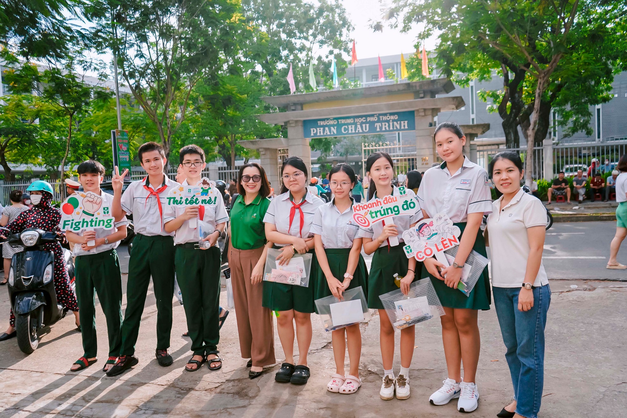 Học sinh Đức Trí tại kỳ thi tuyển sinh vào lớp 10