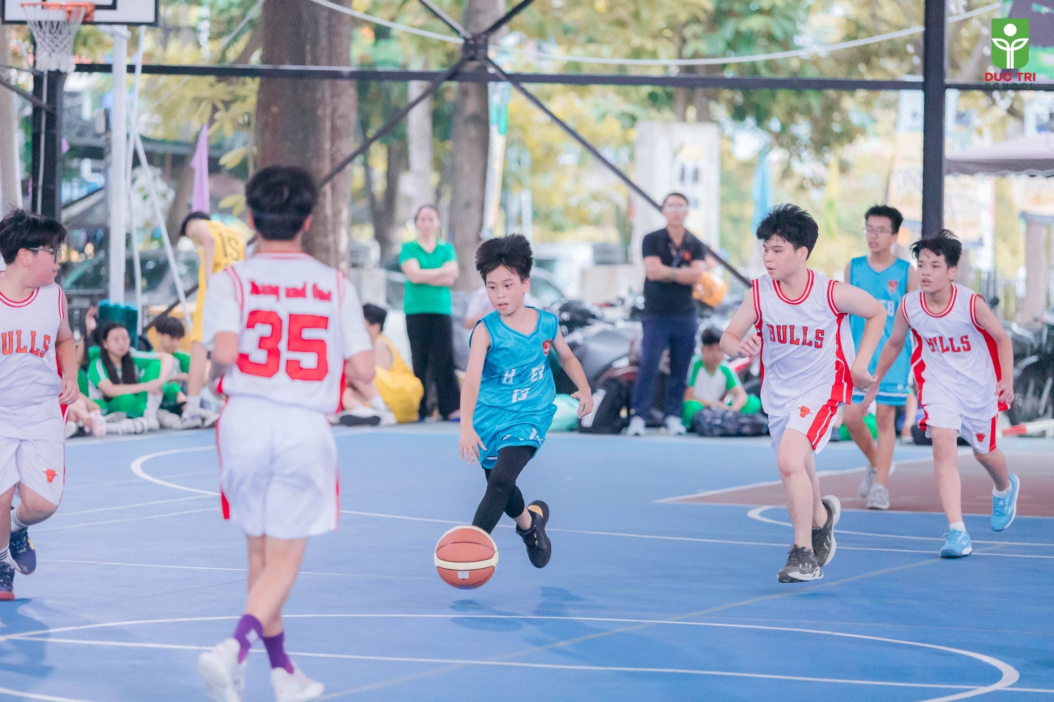 Thi đâu bóng rổ tại giải thể thao học sinh Đức Trí 2024