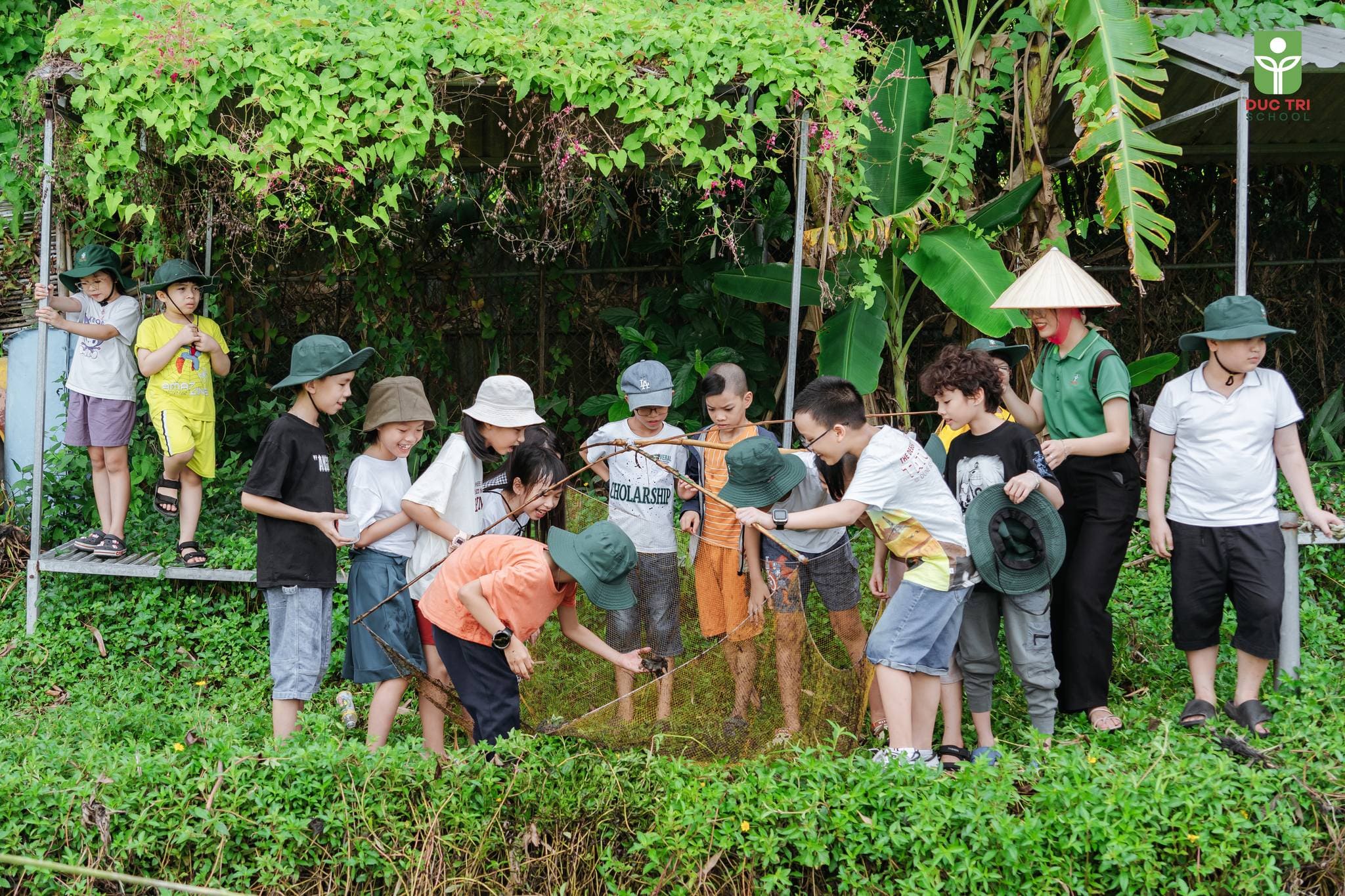 Thử tài bắt cá