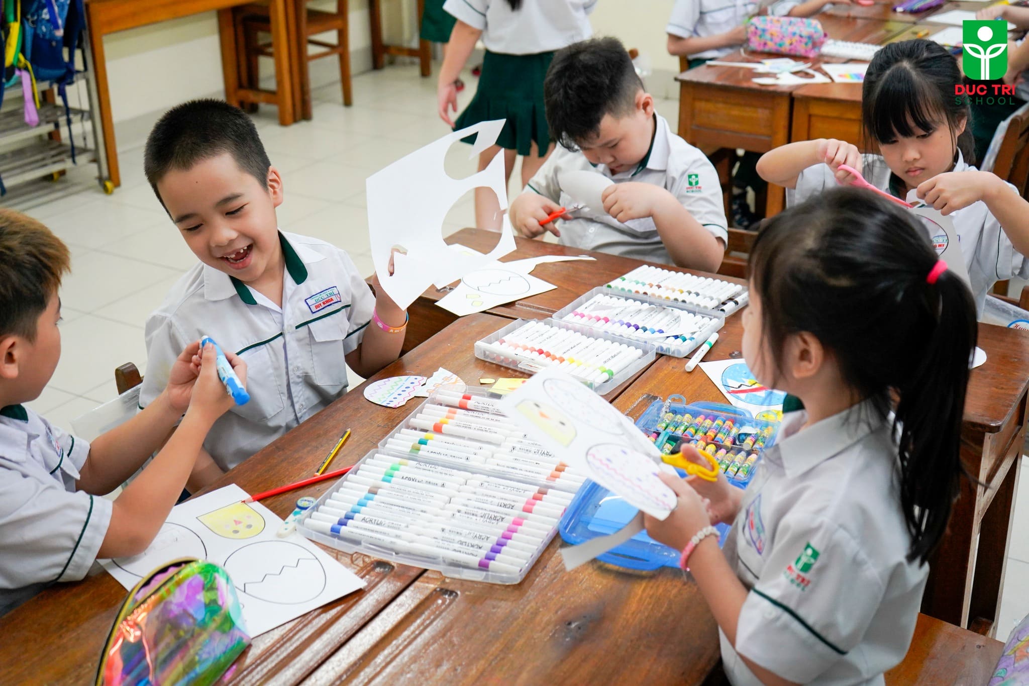 Tiết học mỹ thuật