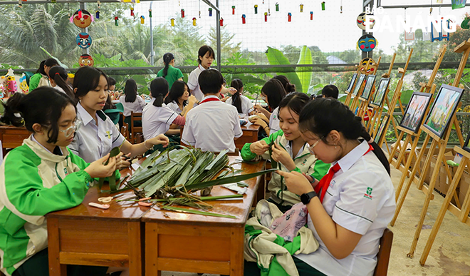 Ngày hội khai trương Công viên Totto-chan