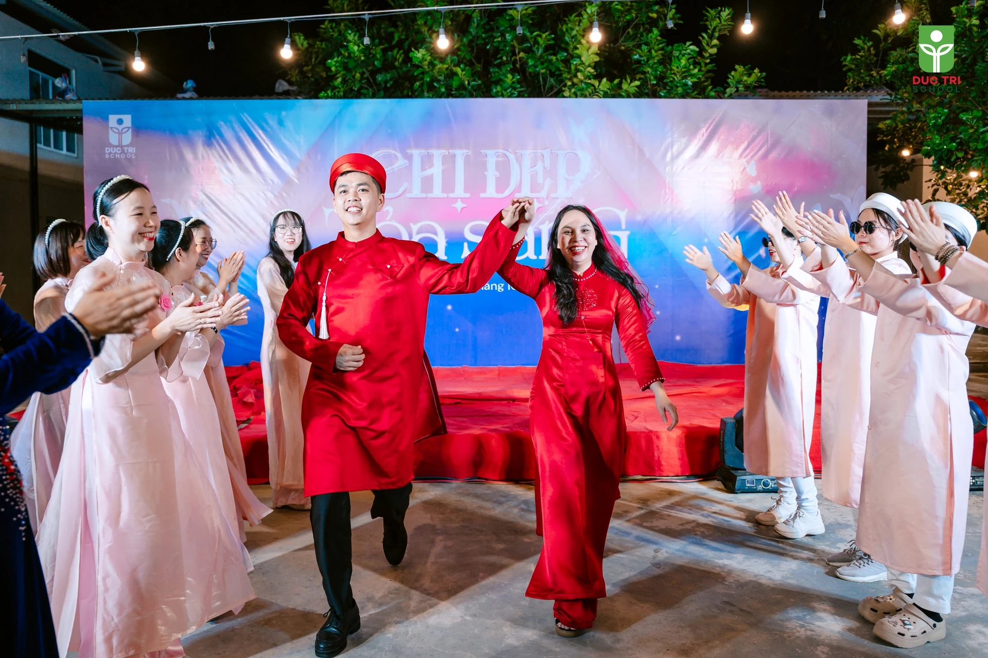 Màn trổ tài của các thầy cô Trung học cơ sở